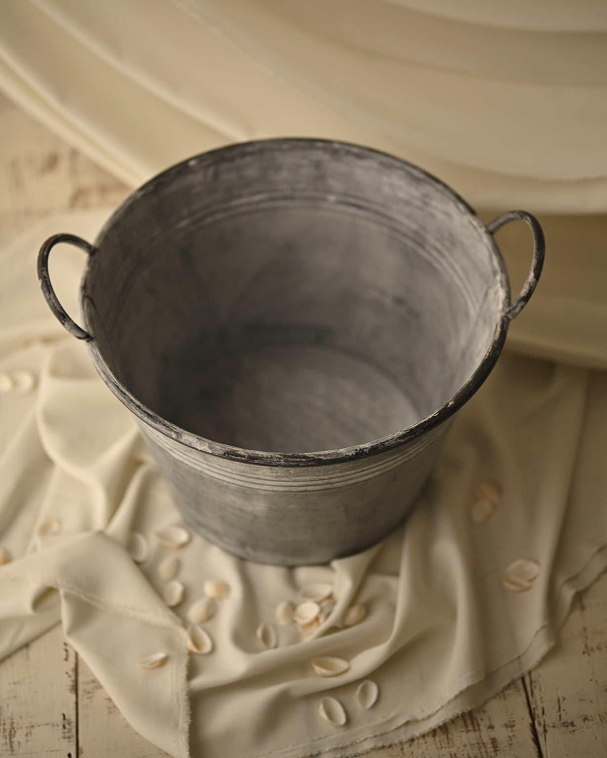 Silvestre - Milk Bath metal basin 