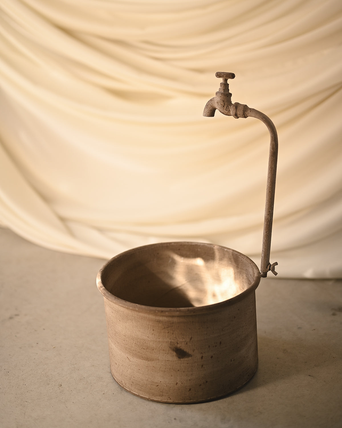 Brass bucket with tap (two sizes) 