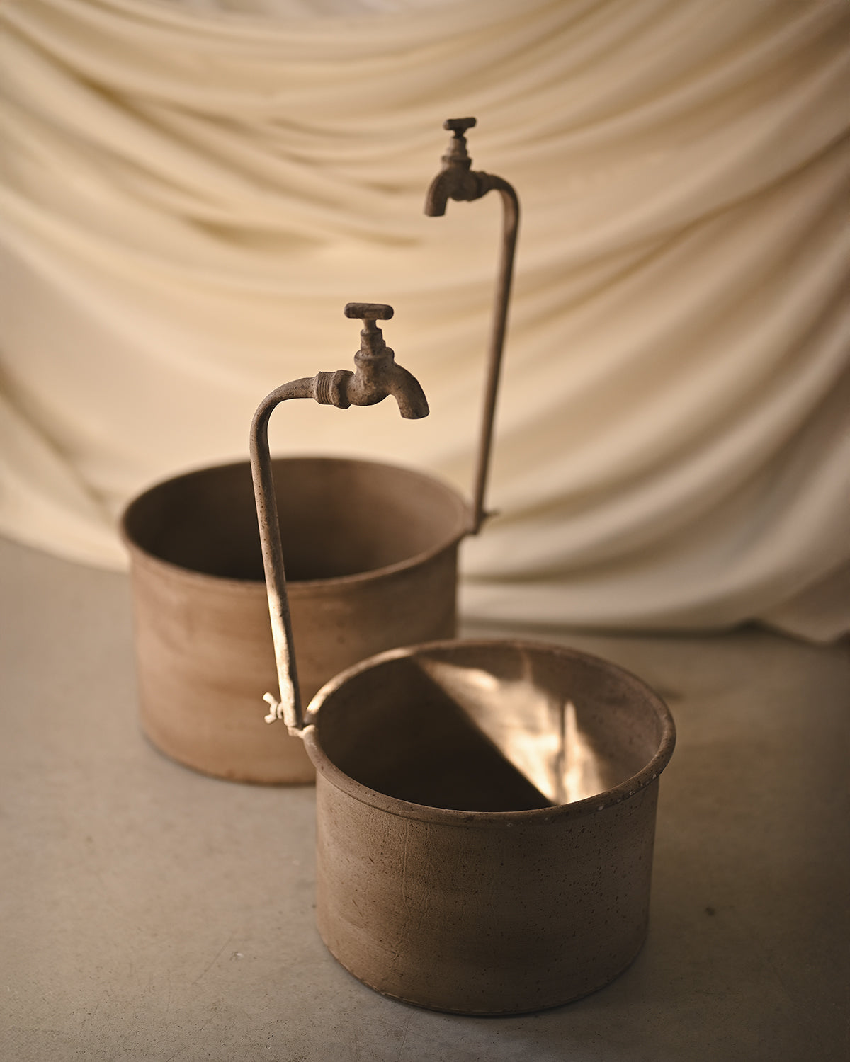 Brass bucket with tap (two sizes) 
