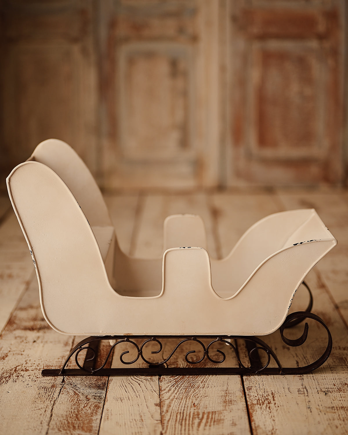 Rodolfo- Small metal sled · Very limited units ·