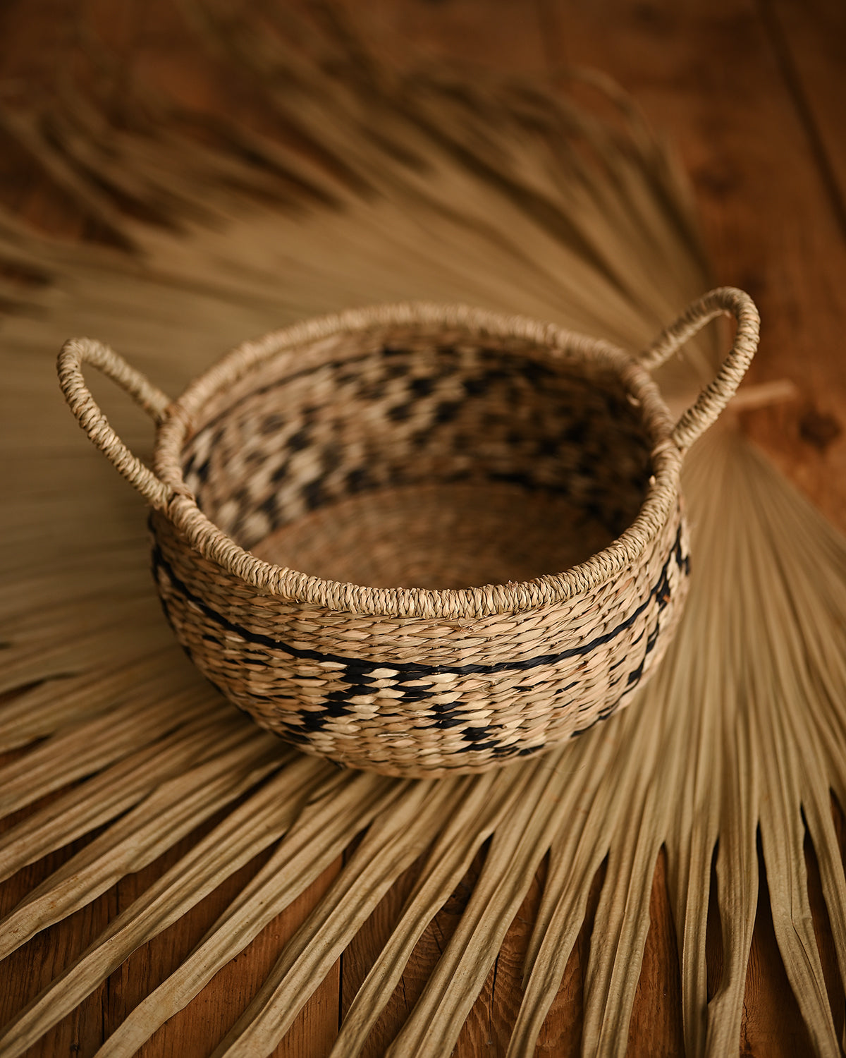 Ignacio - Jute basket with Mayan fretwork