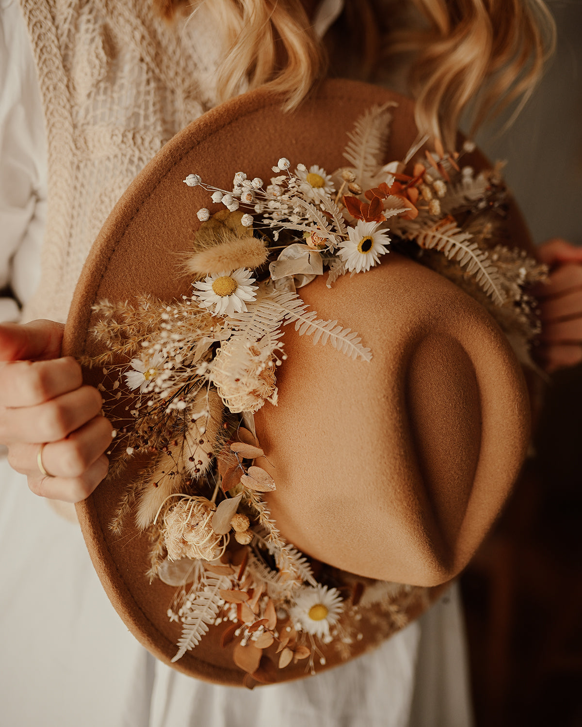 Boho hat with flowers - Cova